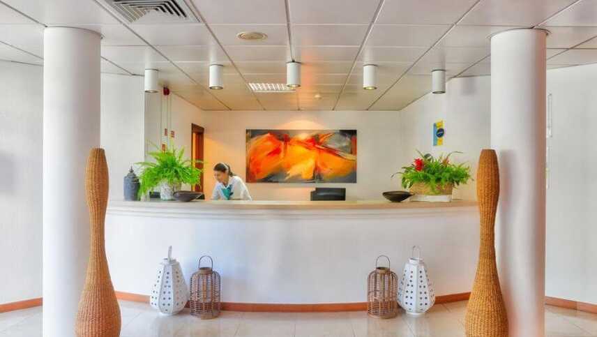 Porto-santo-hotel-torre-praia-x-reception