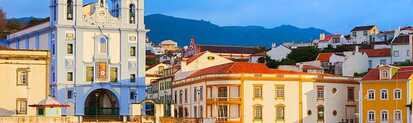 In Angra do Heroísmo erleben Sie Kultur, Tradition und Sehenswürdigkeiten wie die Kirche Santíssimo Salvador da Sé.