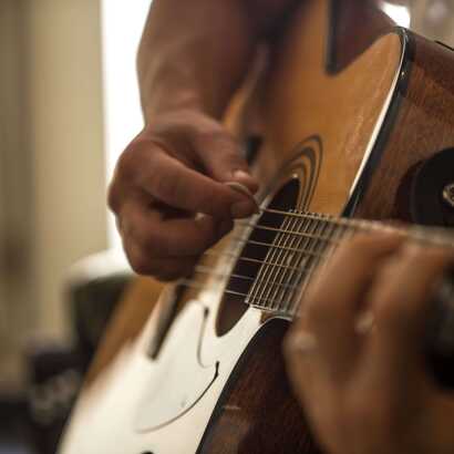 Kapverdische-nacht-sao-filipe-gitarre