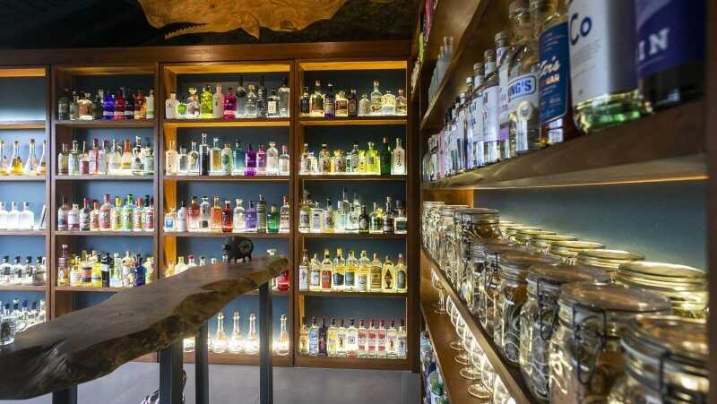 Solar-branco-eco-estate-gin-bibliothek