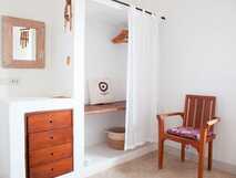 Spinguera Ecolodge auf Boa Vista – helles, stilvolles Zimmer mit natürlicher Einrichtung für entspannte Urlaubstage.