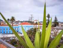 Talisman Hotel auf São Miguel – stilvolles Hotel mit lebendiger Architektur und malerischem Inselblick