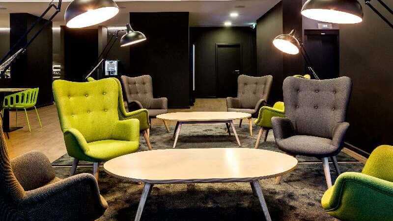 Neat-hotel-pdl-louge1