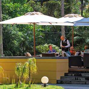 Terra-nostra-garden-hotel-terrasse