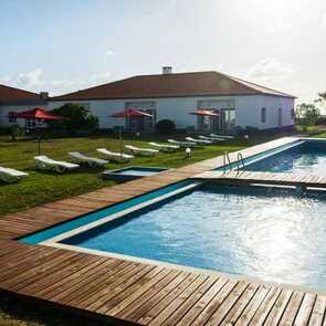 Santa-maria-hotel-poolbereich