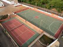 Voi Praia de Chaves Resort auf Boa Vista - Vielfältige Sportanlagen mit Tennisplatz und Multifunktionsfeld für aktive Urlauber.