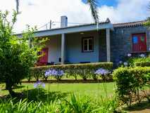 Tradicampo - Casa da Fonte auf Sao Miguel, charmantes Landhaus mit idyllischem Garten und entspannter Atmosphäre, perfekt für naturnahe Erholung.