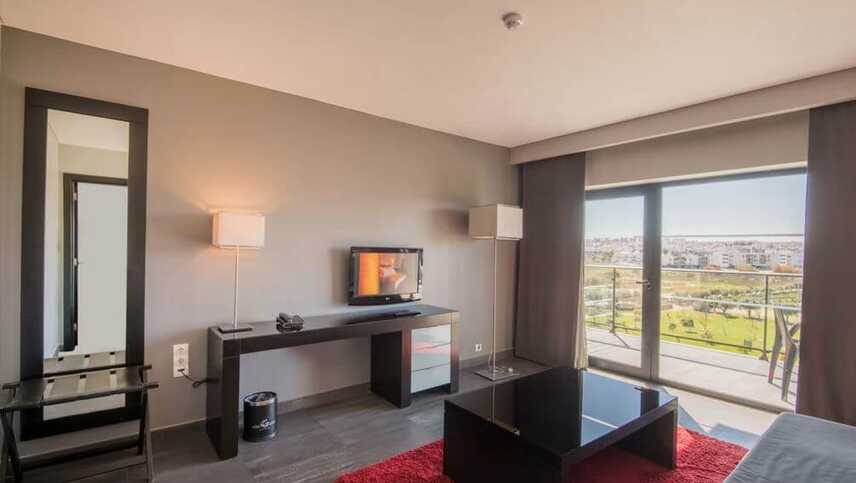 Vila-gale-lagos-hotel zimmer1