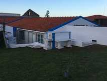 Residencial Aquamarina auf Flores - charmantes Landhaus mit traditionellem Ambiente und ruhigem Garten.