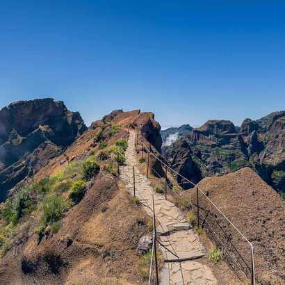 Schmaler-gratweg-madeira-bergtour