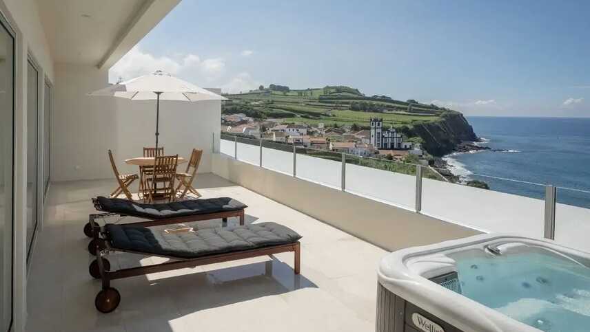 Sul-villas-spa-terrasse-ausblick-whirlpool