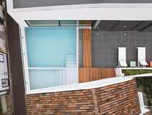 Casa da Galeria auf Sao Miguel, modernes Hotel mit stilvollem Pool und sonniger Terrasse im Herzen der Insel.