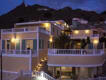 The Casamarel- Beleuchtete Außenfassade