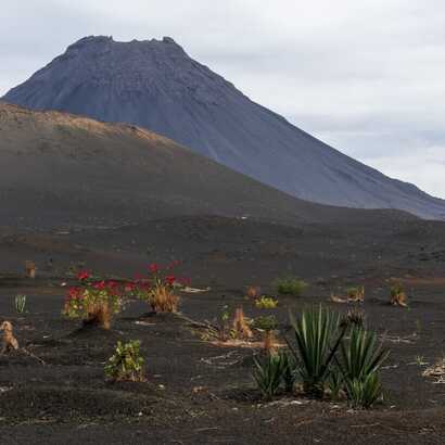 Wandern-fogo-vulkanlandschaft
