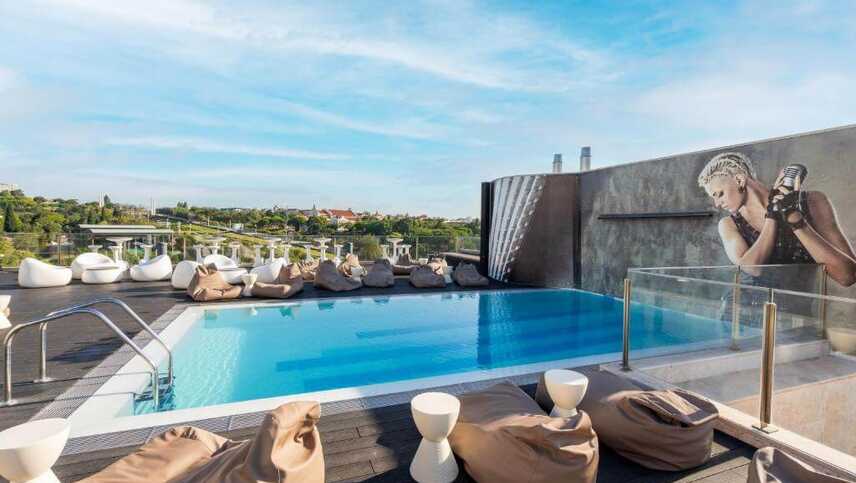 Hf-fenix-music-hotel 169571758544