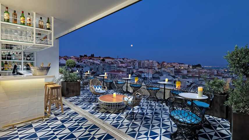 Portugal-lissabon-h10-duque-de-loule-hotel-abend