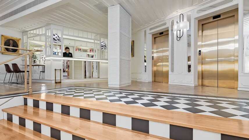 Portugal-lissabon-h10-duque-de-loule-hotel-rezeption-lobby