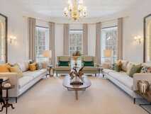 Terra Nostra Garden Hotel auf Sao Miguel, elegante und einladende Lounge mit komfortablen Sitzbereichen und stilvollem Ambiente – perfekter Ort zum Entspannen.