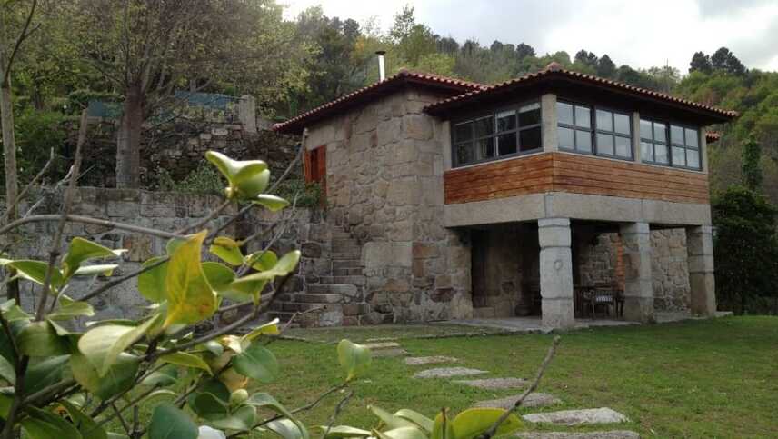 Quinta-da-bouca-raposeira exterior-1024x768