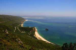 Ein Portugal Roadtrip führt Sie an die ie Serra da Arrábida und den Atlantik