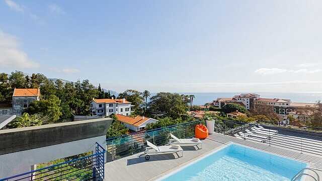 B-terrace-mar-pool-und-ausblick