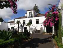 Solar do Conde auf Sao Miguel, charmantes historisches Anwesen mit üppigem Garten – ideale Wohlfühloase für Naturliebhaber.