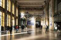 Die picotours Bahnreise beginnt in Porto am Bahnhof Sao Bento