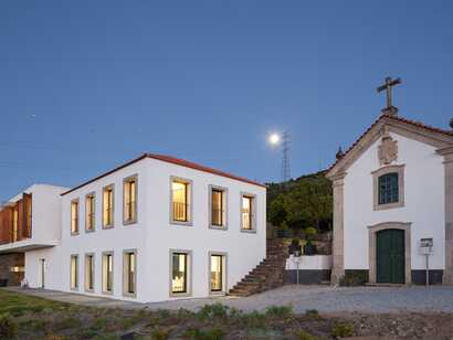Das Weingut Quinta de Casaldrohno vereint altehrwürdige Tradition mit moderner Architektur