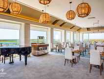 Heller Lounge und Essbereich im AP Eva Senses 4-Sterne Hotel & Spa in Faro