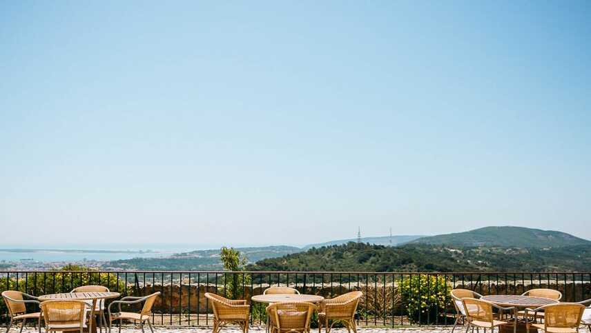 Hotel-palmela-terrace