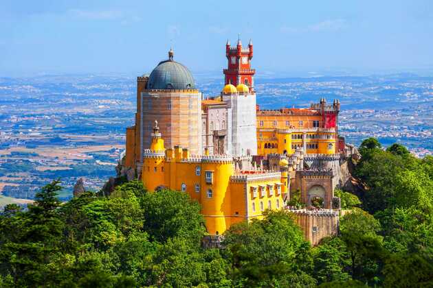 Wunderbare Sicht auf den Palacio Nacional da Pena in Sintra