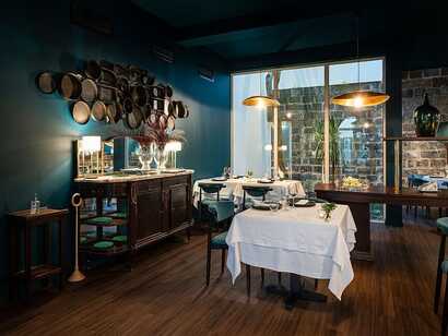 Senhora da Rosa Tradition & Nature Hotel – Elegantes Restaurant mit stilvoller Einrichtung und gemütlicher Atmosphäre auf Sao Miguel.