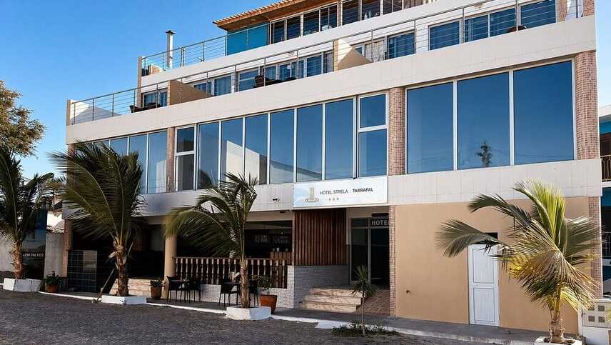 Hotel-von-vorne