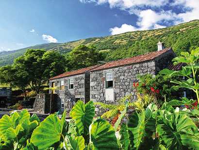 Hotel-adegas-do-pico-ferienhaus-naturstein