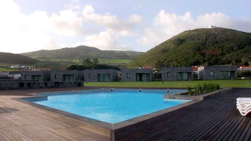 Hotel-graciosa-poolanlage