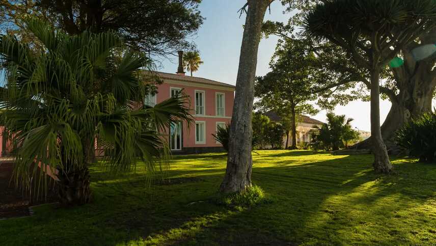 Solar-do-cantos-aussenansicht-garten