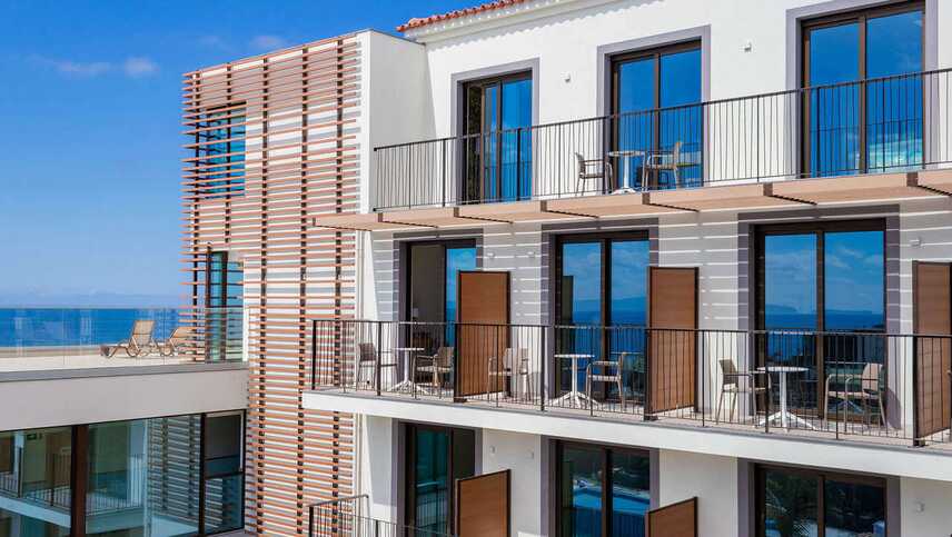 Hotel-galomar-gallerygalomar building 5