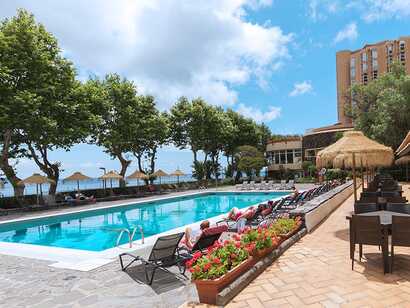 Baia Madeira Hotel in  Machico - direkt am Strand