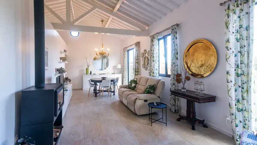 D6fc22742018555c2624f2286d4-1024x684-jpg