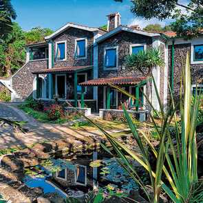 Hotel-aldeia-da-fonte-nature-resort-gartenfassade