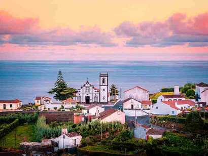 Nordeste-sao-miguel-kirche-meerblick