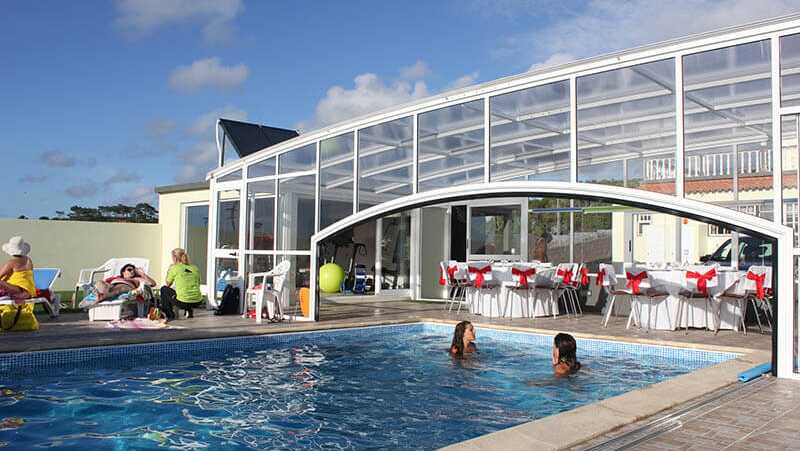 Pension-al-nova-vista-pool-fruehstuecksraum-azoren